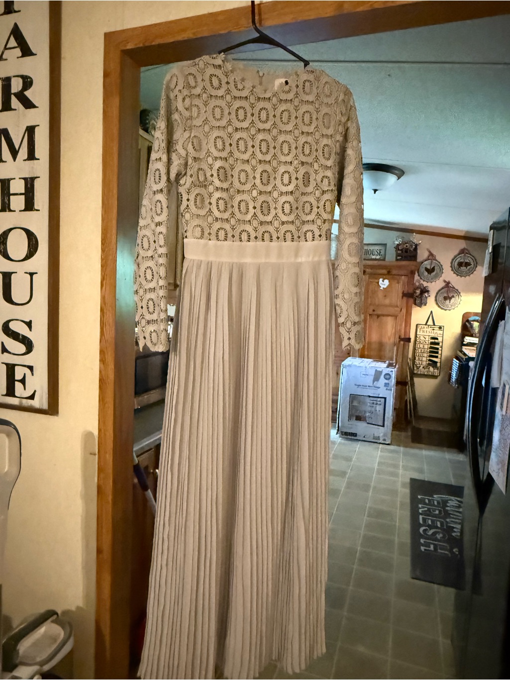 Elegant Gray Lace & Pleated Maxi Dress